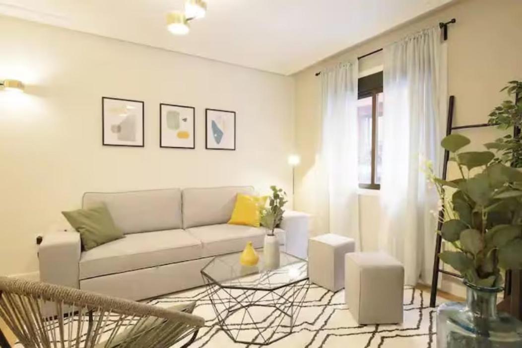 Guestready - Un Moderno Apartamento A Un Paso De La Plaza Mayor Madrid Exteriör bild
